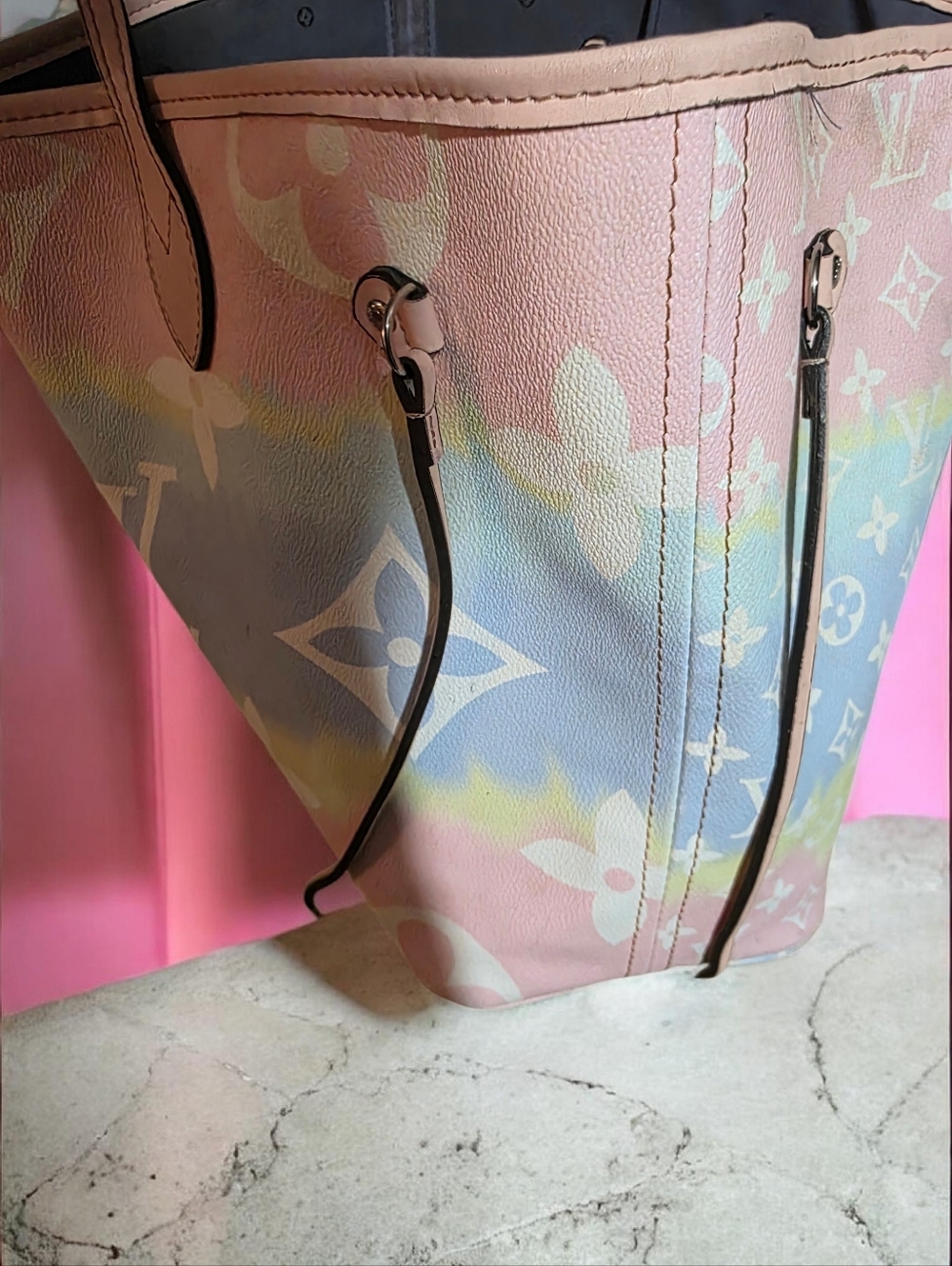 Louis Vuitton Pastel Monogram Neverfull Tote - Pink Multicolor - Picture 5 of 16